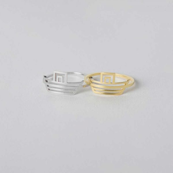 Silver ring Boat