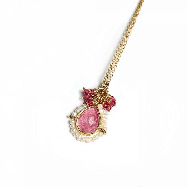 Gold plated necklace with pink tulite
