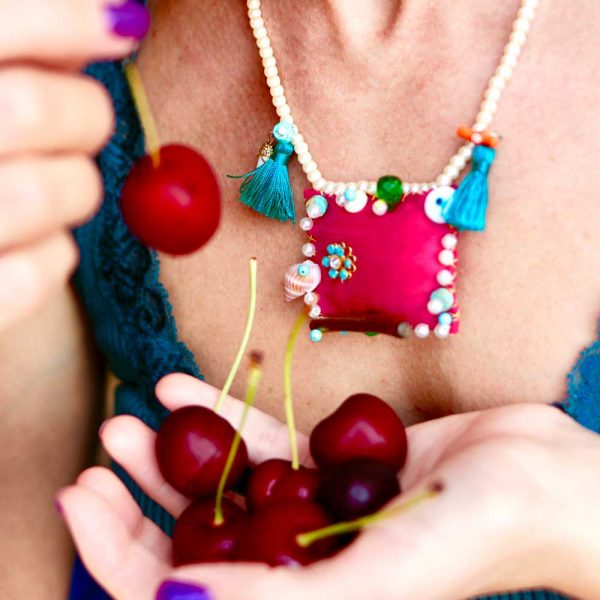 Necklace with fabric and pearls