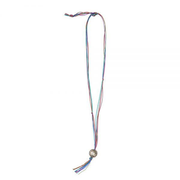 Ασημένιο κρεμαστό με πολύχρωμα κορδόνια