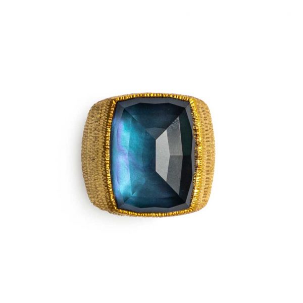 Gold-plated spinel ring