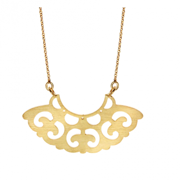 Gold plated silver pendant on chain necklace.