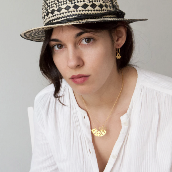 Gold plated silver pendant on chain necklace.