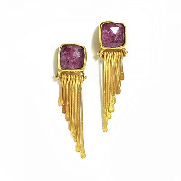 Gold plated earrings with rubies quartz